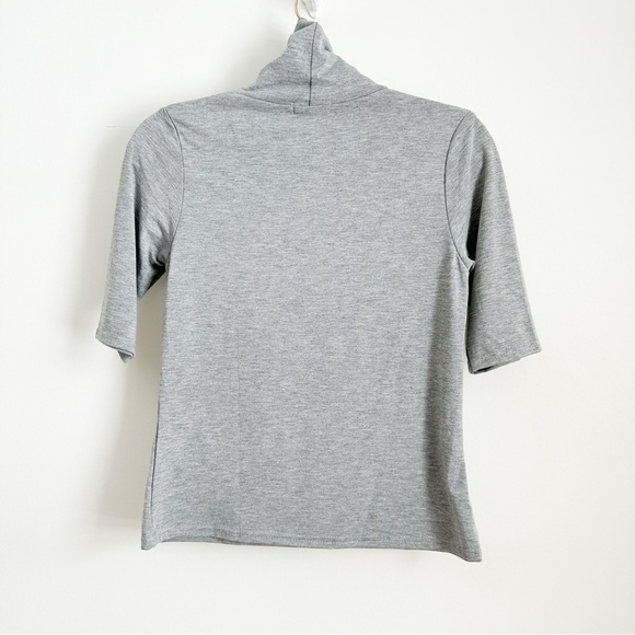 NWT!! Boohoo Gray Lara Cropped Sleeve Turtleneck sz 8 - Picture 2 of 8